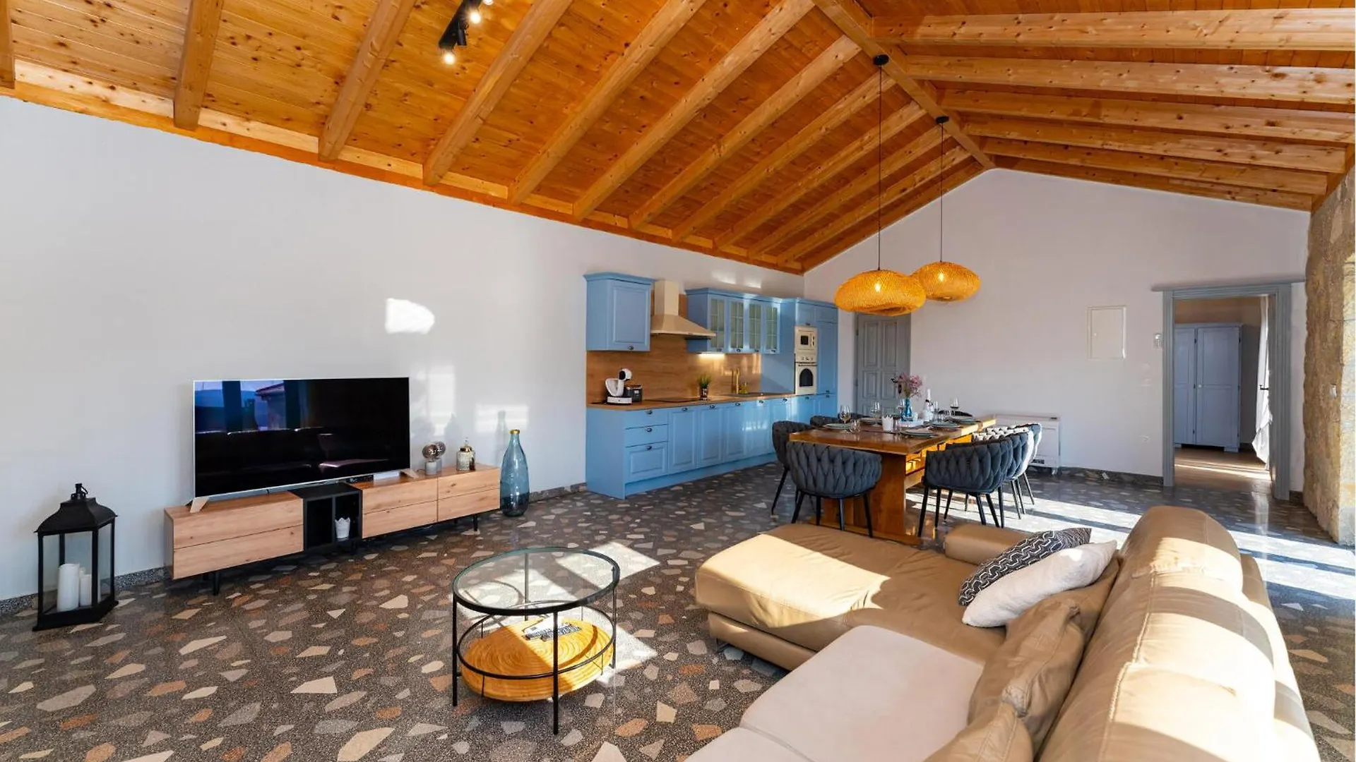 Holiday home 4 Bedroom Cozy Home In Krusevo